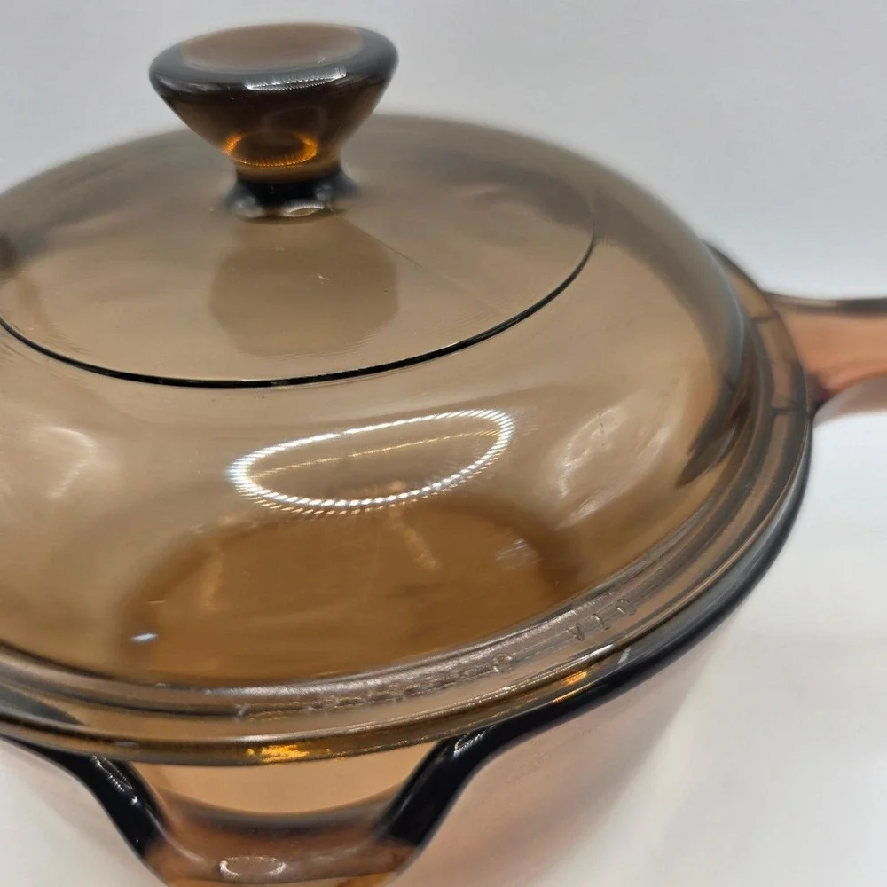 Vintage Pyrex Visions Amber Glass Saucepan with Lid and Pour Spout USA 0.5L 1L
